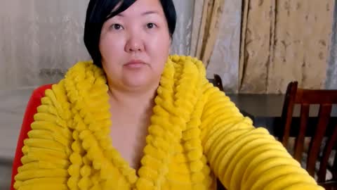 Kira online show from November 2025 12:49:02 PM