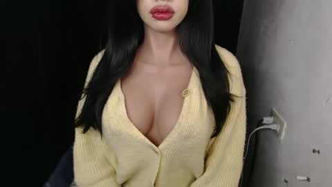 Snapshot of bigboobs_jen chatting on March 2026 06:08:02 AM Jen online show from March 2026 06:08:02 AM