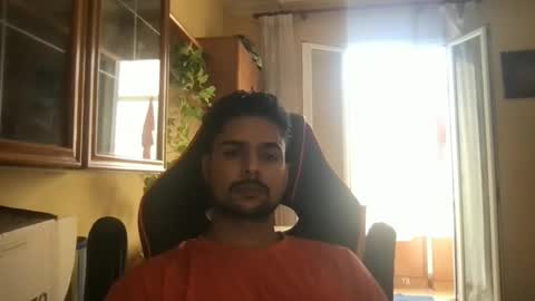 bigbrown_boy online show from October 2025 01:34:01 PM