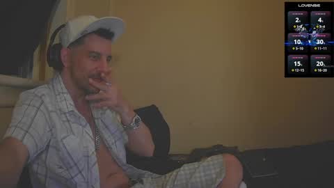 Jon - Im Straight online show from October 2025 06:26:02 AM