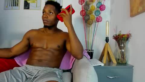 Snapshot of bigcock_latin01 chatting on November 2025 02:32:01 AM sexy muscle online show from November 2025 02:32:01 AM