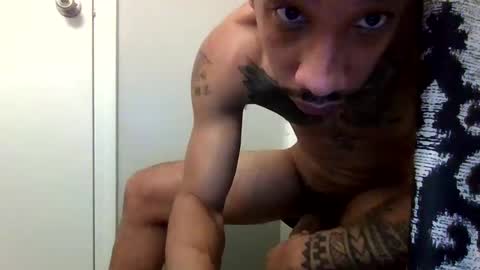Snapshot of bigdickmarixxx chatting on November 2025 11:04:02 PM bigdickmarixxx online show from November 2025 11:04:02 PM