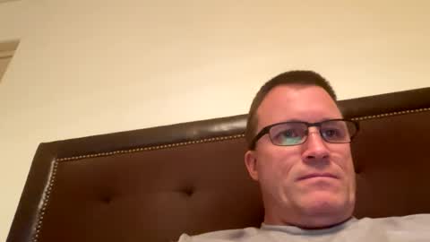 Snapshot of bigger22332233 chatting on January 2025 02:54:02 AM bigger22332233 online show from January 2025 02:54:02 AM