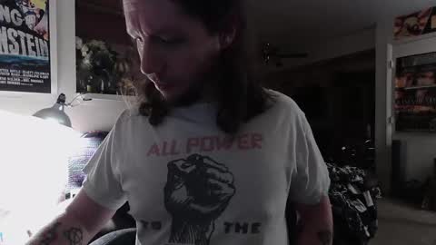 biggerisbetter21 online show from March 2026 10:32:01 AM