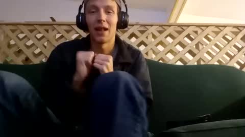 Snapshot of biggestboiiii chatting on January 2025 07:41:01 AM biggestboiiii online show from January 2025 07:41:01 AM