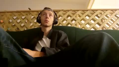 Snapshot of biggestboiiii chatting on January 2025 11:29:01 PM biggestboiiii online show from January 2025 11:29:01 PM