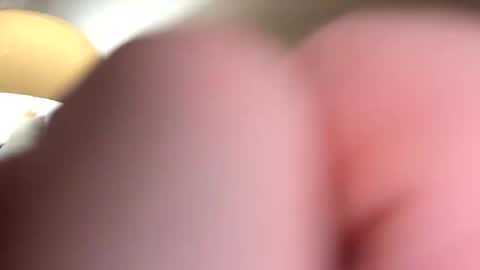 Snapshot of biggloves4bighands chatting on September 2025 10:31:01 PM biggloves4bighands online show from September 2025 10:31:01 PM