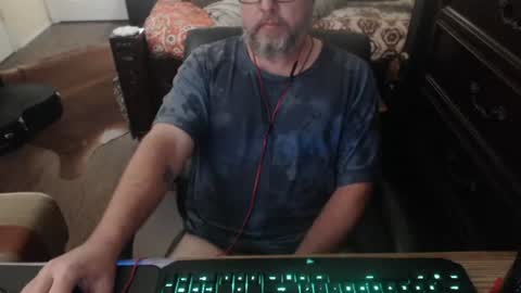 bighugmugg online show from September 2025 06:13:01 PM