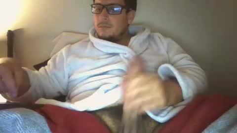 Bigdicbear713 online show from November 2025 06:24:02 AM