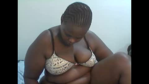 Snapshot of bigmama807715 chatting on February 2026 09:42:01 PM bigmama807715 online show from February 2026 09:42:01 PM