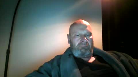 Snapshot of bigmike3339 chatting on December 2024 05:51:01 AM bigmike3339 online show from December 2024 05:51:01 AM