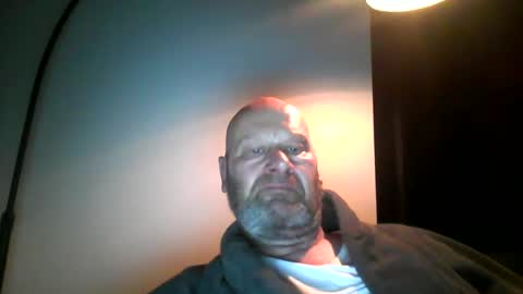 Snapshot of bigmike3339 chatting on January 2025 04:36:02 AM bigmike3339 online show from January 2025 04:36:02 AM