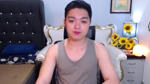 Snapshot of bigshowforyouxx chatting on March 2025 07:32:02 AM Jay online show from March 2025 07:32:02 AM