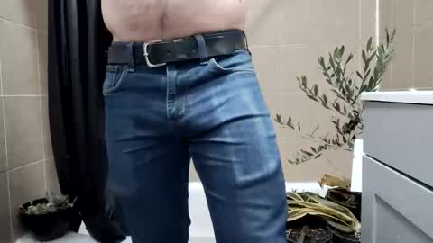 bigtopcircus online show from December 2025 03:47:02 AM