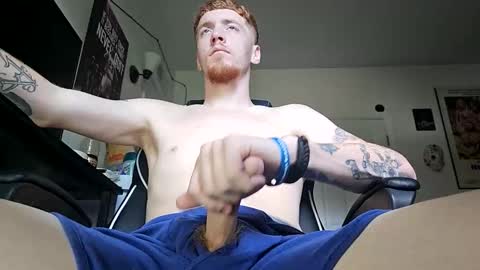 Snapshot of bigwhited2115 chatting on October 2025 09:14:02 PM Onlyfans redheadedwhitedick online show from October 2025 09:14:02 PM