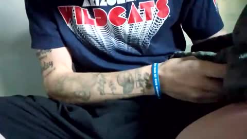 Snapshot of bigwhited2115 chatting on December 2025 11:46:01 PM Onlyfans redheadedwhitedick online show from December 2025 11:46:01 PM