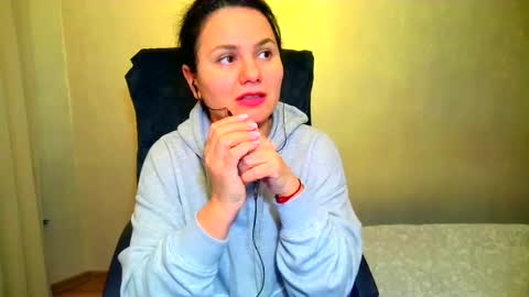 DOM NIKA online show from February 2025 10:25:01 PM