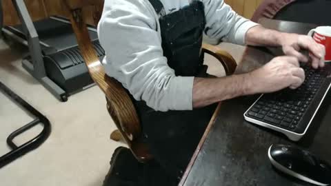 Snapshot of billy471 chatting on January 2025 01:39:01 PM billy471 online show from January 2025 01:39:01 PM