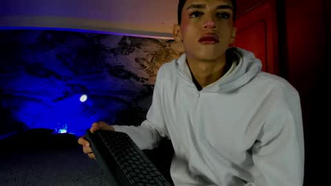 Snapshot of billy_jamees chatting on April 2026 12:20:01 PM Sam online show from April 2026 12:20:01 PM