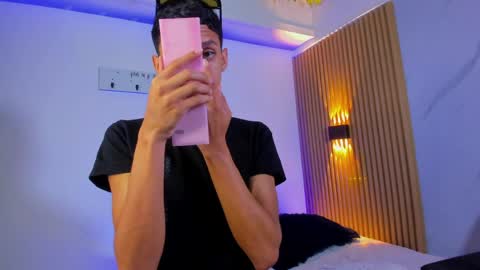 Snapshot of billy_jamees chatting on May 2026 12:23:02 PM Sam online show from May 2026 12:23:02 PM