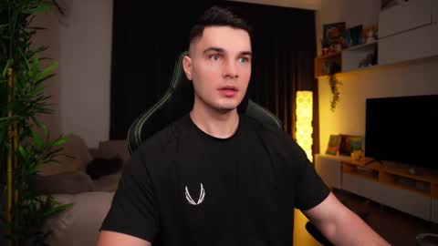 Snapshot of billypassion chatting on February 2025 05:47:02 AM BillyPassion online show from February 2025 05:47:02 AM