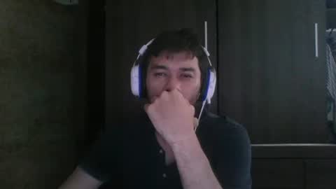 Snapshot of binhodm1 chatting on January 2025 03:11:01 PM binhodm1 online show from January 2025 03:11:01 PM