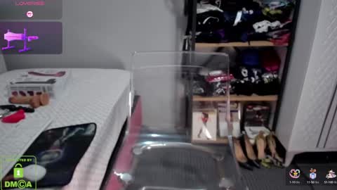 bisex woman online show from February 2025 09:50:01 PM