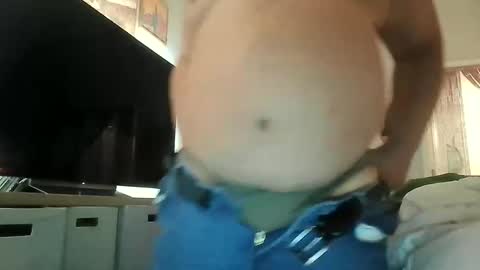 Snapshot of bisfurbear chatting on February 2026 11:20:01 PM bisfurbear online show from February 2026 11:20:01 PM