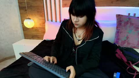 Snapshot of bj_olivine chatting on May 2026 08:03:02 PM Bj Olivine online show from May 2026 08:03:02 PM