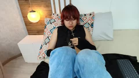 Snapshot of bj_olivine chatting on June 2026 08:32:02 PM Bj Olivine online show from June 2026 08:32:02 PM