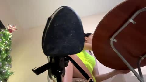 Alexandra online show from January 2025 12:50:02 PM