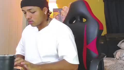 Snapshot of black_king_241 chatting on January 2025 11:22:01 PM black_king_241 online show from January 2025 11:22:01 PM