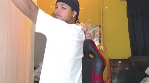 Snapshot of black_king_241 chatting on January 2025 02:24:02 AM black_king_241 online show from January 2025 02:24:02 AM