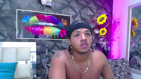 Snapshot of black_king_241 chatting on January 2025 11:00:01 PM black_king_241 online show from January 2025 11:00:01 PM