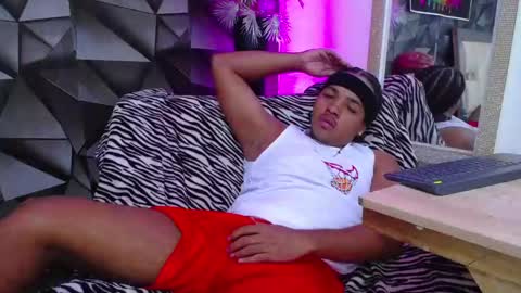 Snapshot of black_king_241 chatting on January 2025 09:39:02 PM black_king_241 online show from January 2025 09:39:02 PM