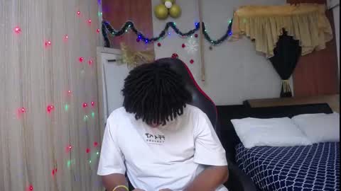 black_king_241 online show from January 2026 03:54:02 AM