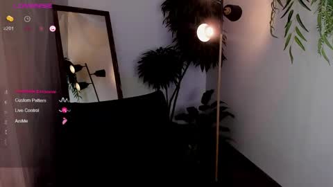 Snapshot of black_pant3r chatting on March 2025 05:44:02 AM Mon Mon online show from March 2025 05:44:02 AM