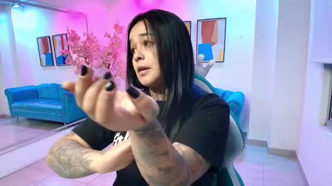 Rousse  online show from October 2025 03:40:01 AM