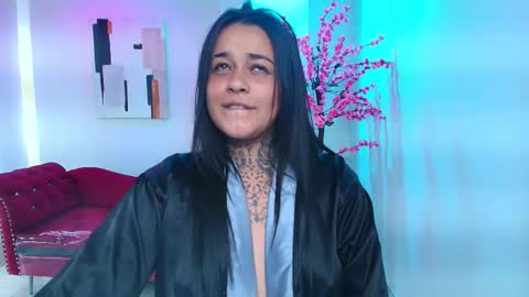 Rousse  online show from December 2025 09:18:01 AM