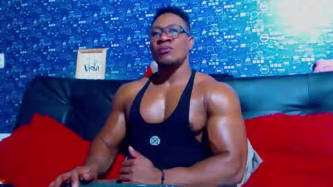 Snapshot of black_seus85 chatting on December 2025 07:33:02 PM duglas online show from December 2025 07:33:02 PM