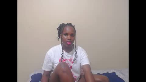 blackberry96_ online show from October 2025 05:23:02 PM