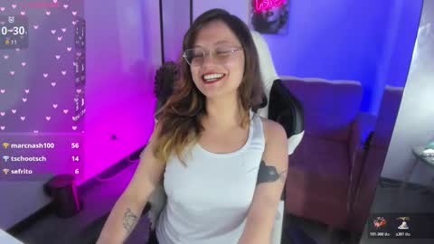 Sophie online show from December 2025 08:51:01 PM