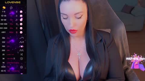 blackberry_star online show from December 2024 07:33:02 AM