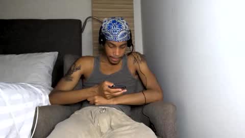 Snapshot of blackbulltitus chatting on April 2026 04:39:01 AM BlackBullTitus online show from April 2026 04:39:01 AM