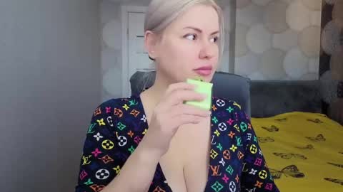 blackeyes11 online show from May 2026 03:57:02 AM