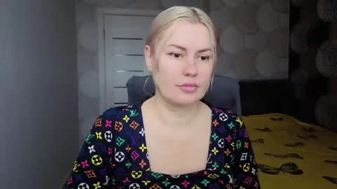 blackeyes11 online show from May 2026 03:33:02 AM