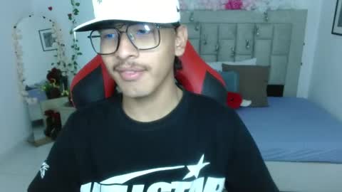 Snapshot of blackfox_desire chatting on May 2026 06:57:02 PM mateo online show from May 2026 06:57:02 PM