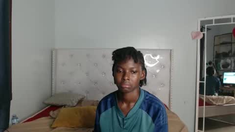 Snapshot of blackmelaninqueen chatting on October 2025 07:28:01 AM Cleo online show from October 2025 07:28:01 AM