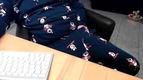 Snapshot of blackmusic chatting on October 2025 10:19:01 PM blackmusic online show from October 2025 10:19:01 PM