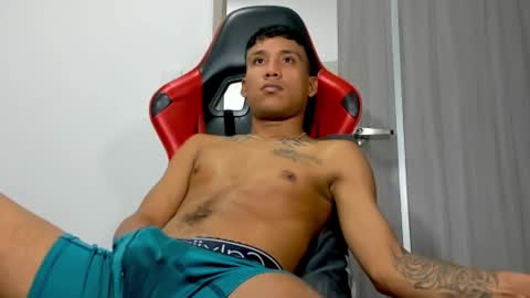 Snapshot of blacksex_boy chatting on February 2026 06:10:02 AM Marlon online show from February 2026 06:10:02 AM